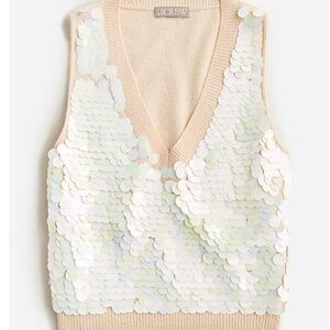 Fitted V-neck sweater shell in sequin